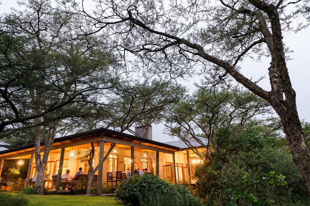 Hilton Bush Lodge & Function Venue מראה חיצוני תמונה